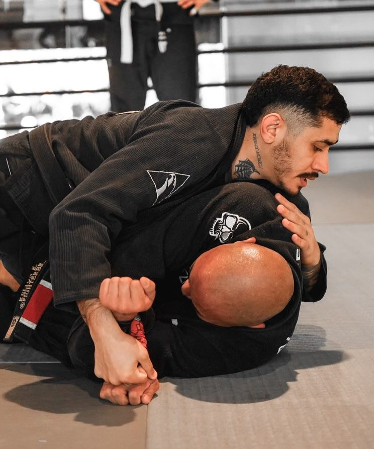 Treino de Jiu Jitsu no tatame da Alliance Vila Andrade